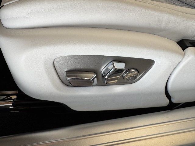 ROLLS ROYCE DAWN 2017 Image 69