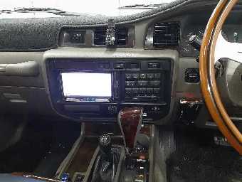 TOYOTA LAND CRUISER 80 1996 Image 9