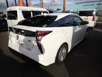TOYOTA PRIUS 2018 Image 2