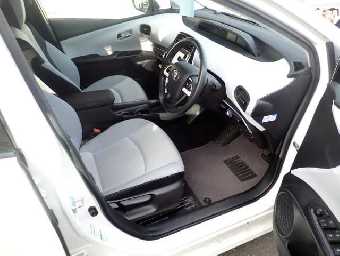 TOYOTA PRIUS 2018 Image 3