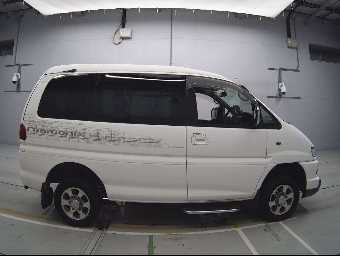 MITSUBISHI DELICA SPACE GEAR 2001 Image 3