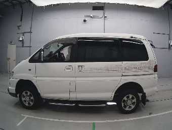 MITSUBISHI DELICA SPACE GEAR 2001 Image 4