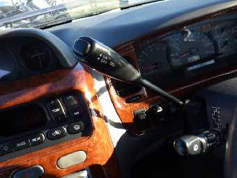 MITSUBISHI DELICA SPACE GEAR 1997 Image 12