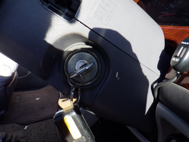 MITSUBISHI DELICA SPACE GEAR 1997 Image 24