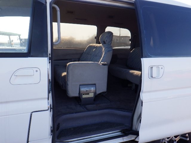 MITSUBISHI DELICA SPACE GEAR 1997 Image 26