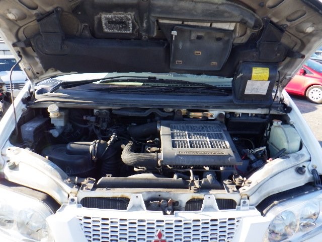 MITSUBISHI DELICA SPACE GEAR 1997 Image 37