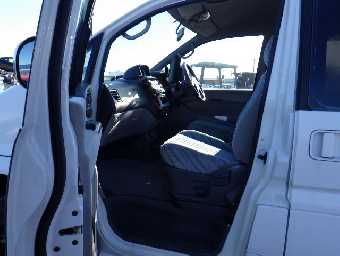 MITSUBISHI DELICA SPACE GEAR 1997 Image 5