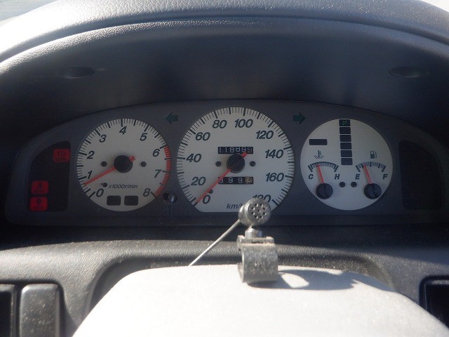 MAZDA BONGO FRIENDEE 2004 Image 24