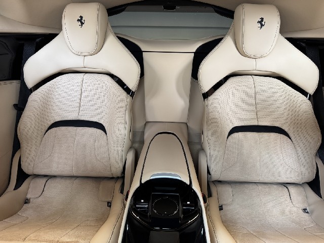 FERRARI PUROSANGUE 2025 Image 51