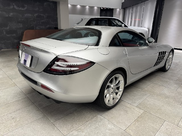 MERCEDES BENZ SLR MCLAREN 2004 Image 19