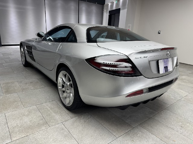 MERCEDES BENZ SLR MCLAREN 2004 Image 21