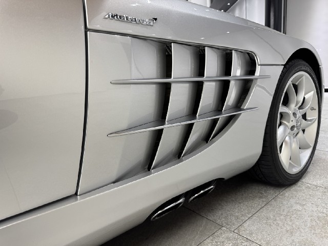 MERCEDES BENZ SLR MCLAREN 2004 Image 36
