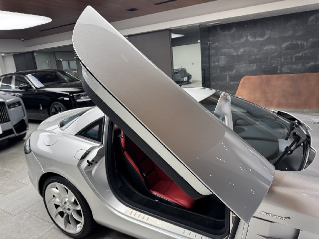 MERCEDES BENZ SLR MCLAREN 2004 Image 46