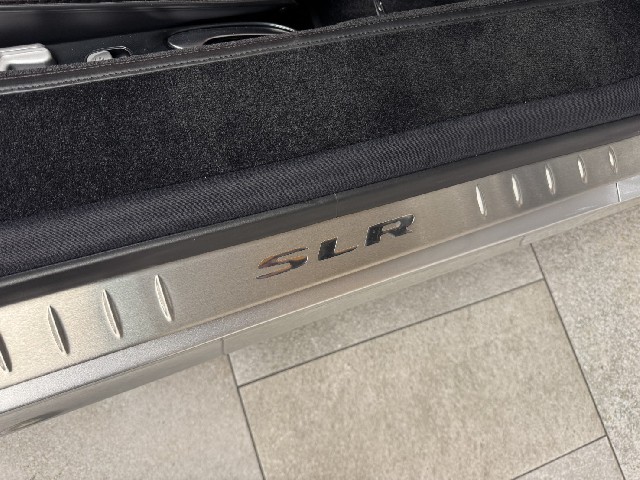 MERCEDES BENZ SLR MCLAREN 2004 Image 48