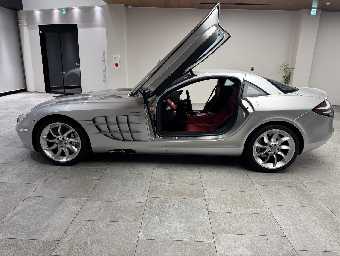 MERCEDES BENZ SLR MCLAREN 2004 Image 8