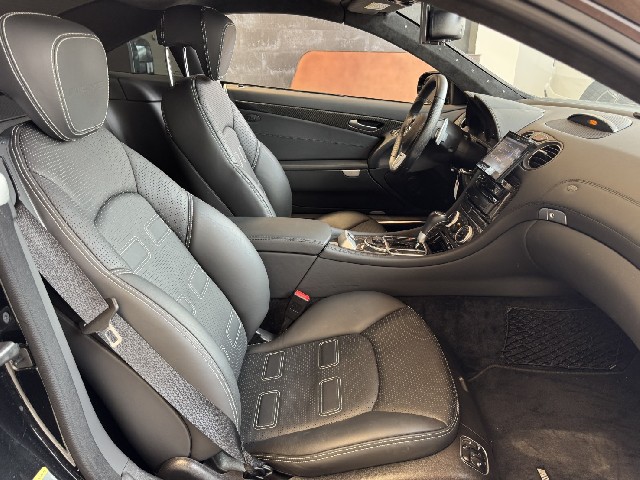 MERCEDES BENZ SL 2011 Image 36