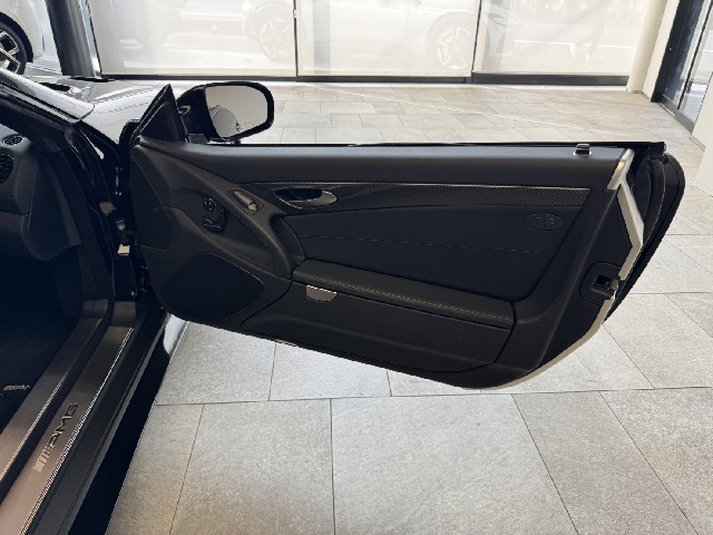 MERCEDES BENZ SL 2011 Image 38