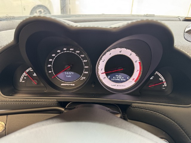 MERCEDES BENZ SL 2011 Image 48