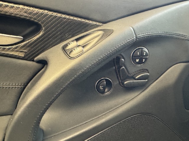 MERCEDES BENZ SL 2011 Image 49