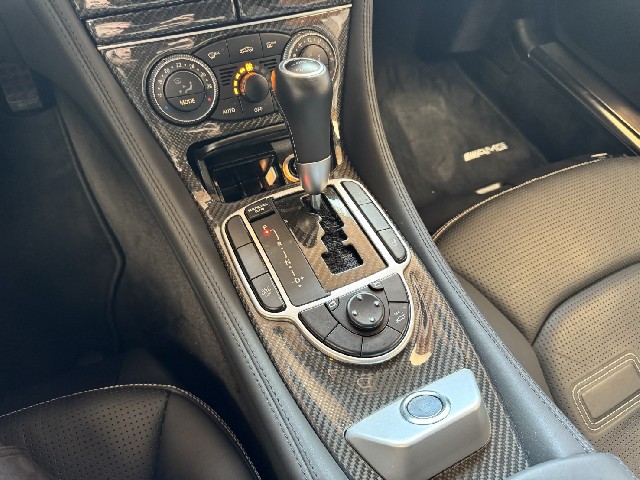 MERCEDES BENZ SL 2011 Image 51