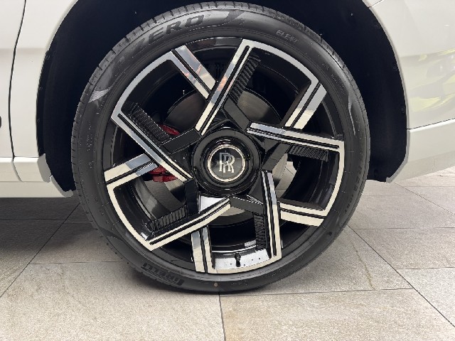 ROLLS ROYCE CULLINAN 2025 Image 19