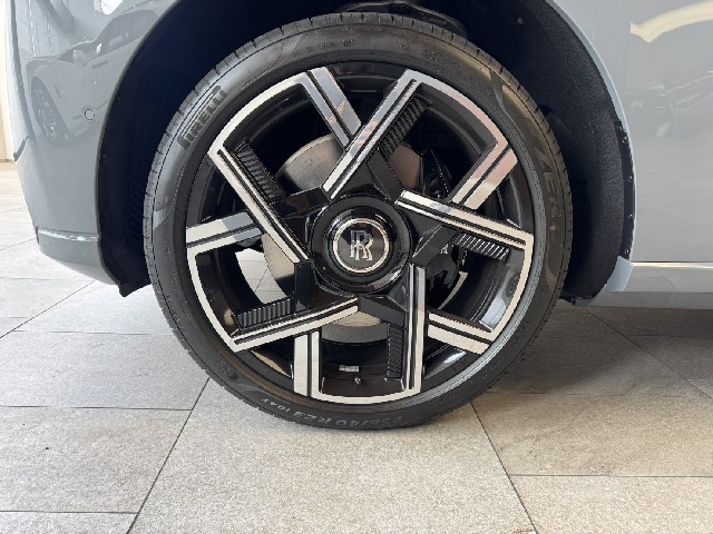 ROLLS ROYCE CULLINAN 2025 Image 20