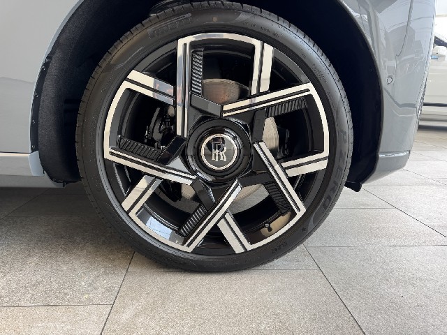 ROLLS ROYCE CULLINAN 2025 Image 23