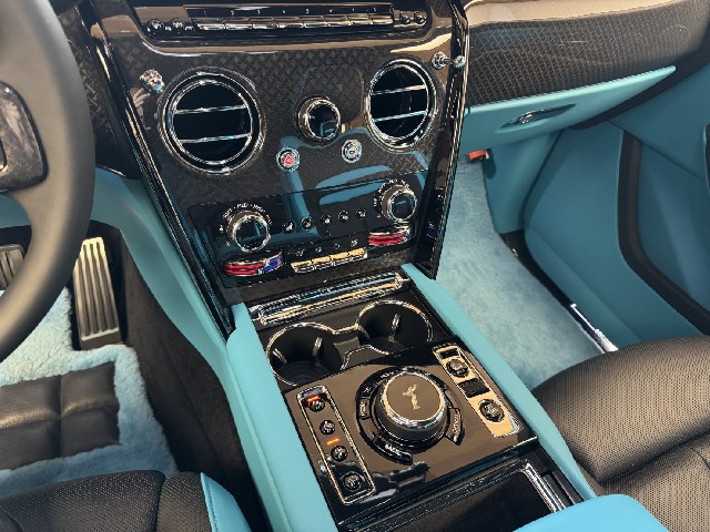 ROLLS ROYCE CULLINAN 2025 Image 68