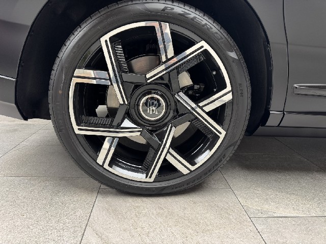ROLLS ROYCE CULLINAN 2025 Image 25