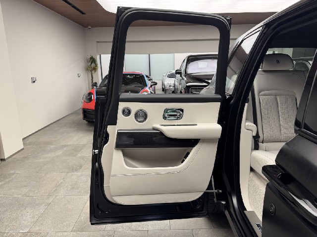 ROLLS ROYCE CULLINAN 2025 Image 46
