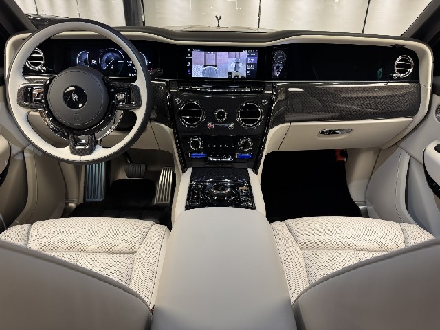 ROLLS ROYCE CULLINAN 2025 Image 51