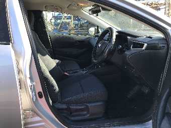 TOYOTA COROLLA TOURING 2020 Image 6