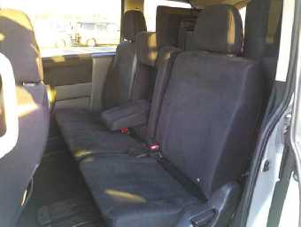 MITSUBISHI DELICA D:5 2017 Image 9