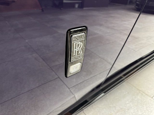 ROLLS ROYCE SPECTRE 2025 Image 23
