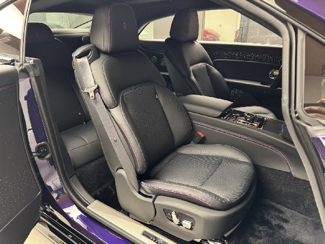 ROLLS ROYCE SPECTRE 2025 Image 32