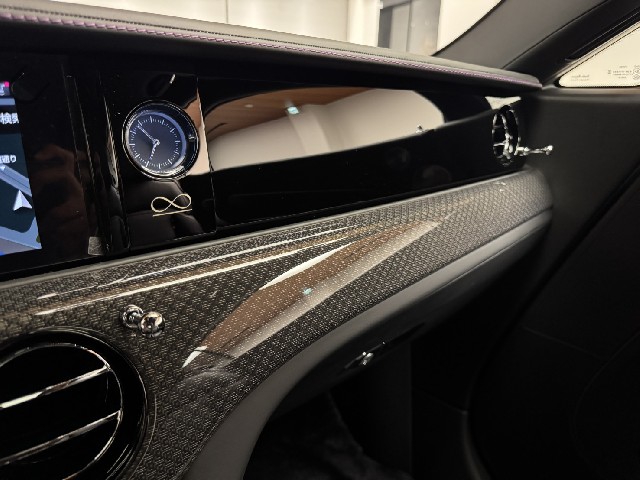 ROLLS ROYCE SPECTRE 2025 Image 59