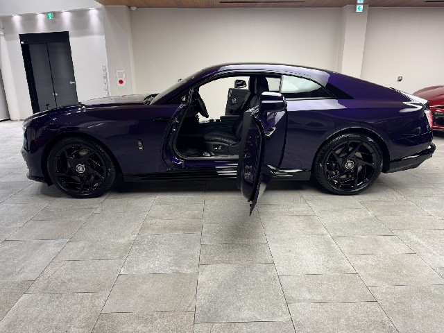 ROLLS ROYCE SPECTRE 2025 Image 72