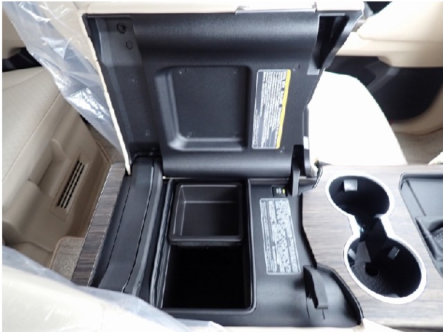 TOYOTA LAND CRUISER 2022 Image 26