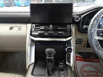 TOYOTA LAND CRUISER 2022 Image 9