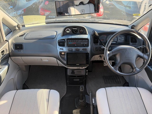 MITSUBISHI DELICA SPACE GEAR 2001 Image 19