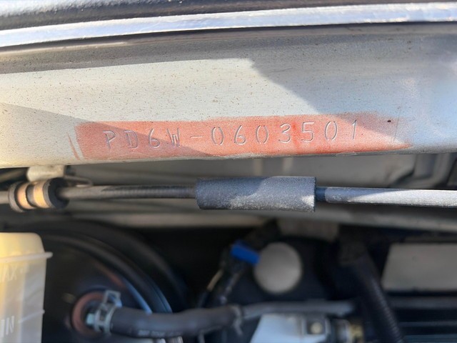 MITSUBISHI DELICA SPACE GEAR 2001 Image 40