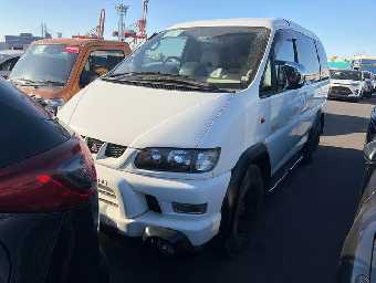 MITSUBISHI DELICA SPACE GEAR 2001 Image 1