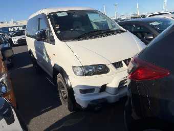 MITSUBISHI DELICA SPACE GEAR 2001 Image 2