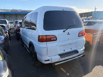 MITSUBISHI DELICA SPACE GEAR 2001 Image 3