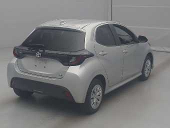 TOYOTA YARIS 2021 Image 2