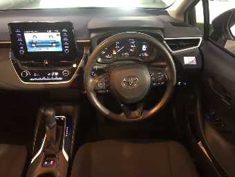 TOYOTA COROLLA TOURING 2020 Image 6