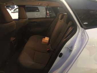 TOYOTA COROLLA TOURING 2020 Image 10