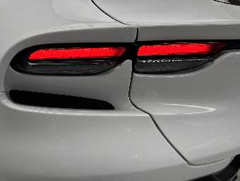 FERRARI PUROSANGUE 2025 Image 24