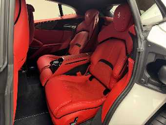 FERRARI PUROSANGUE 2025 Image 38