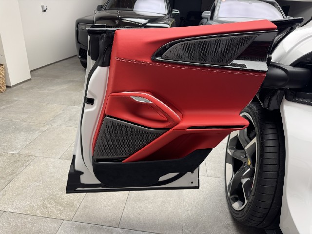 FERRARI PUROSANGUE 2025 Image 49